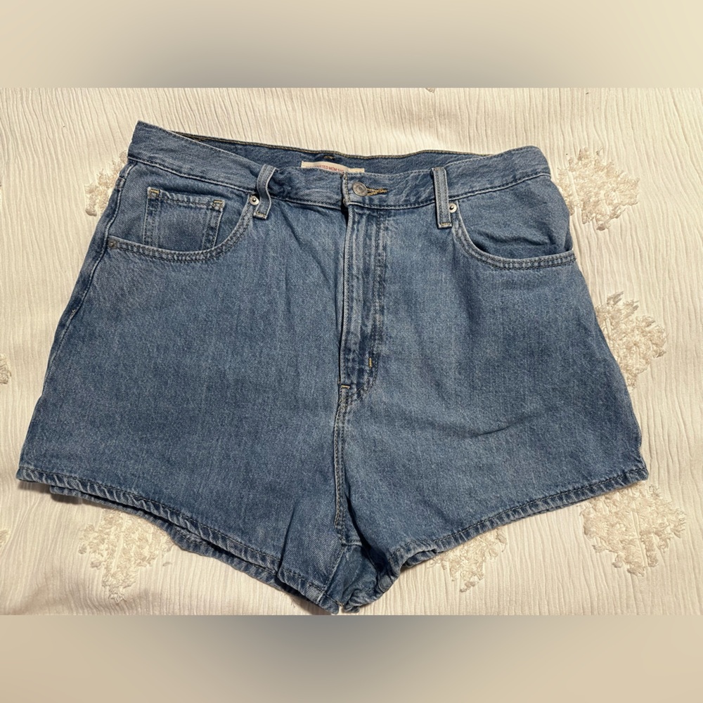 Levi’s Shorts
